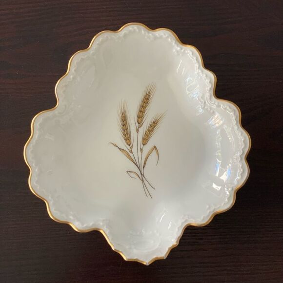 Limoge Bowl scalloped edge. White with gold trim. Wheat in center. - Picture 1 of 6